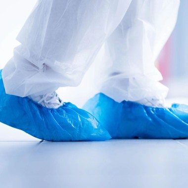 Copriscarpe Monouso in CPE - Blu o Nero - 100 pz